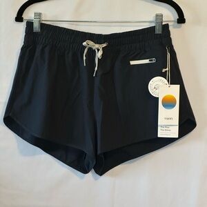 Vuori Clementine 2.0 Shorts Size Medium